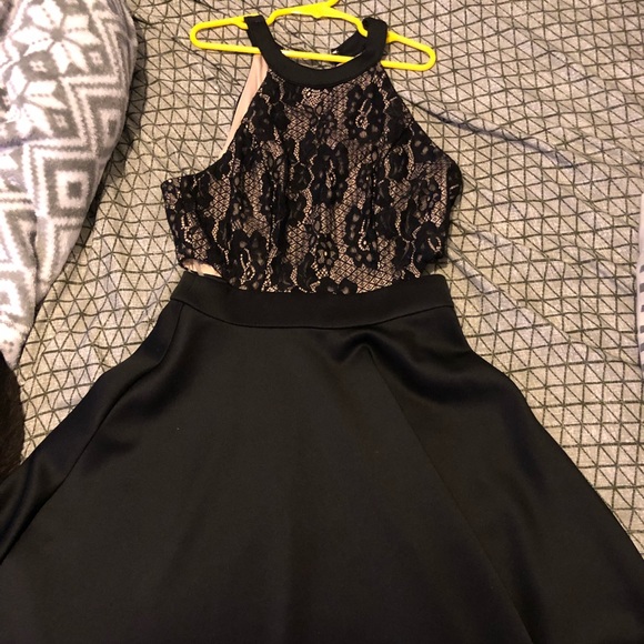 Dress (never worn) tags still on!! - Picture 1 of 2